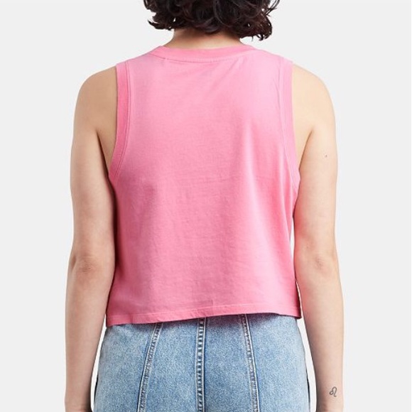 Levi’s cute bubblegum pink crop top graphic tee - Picture 2 of 2